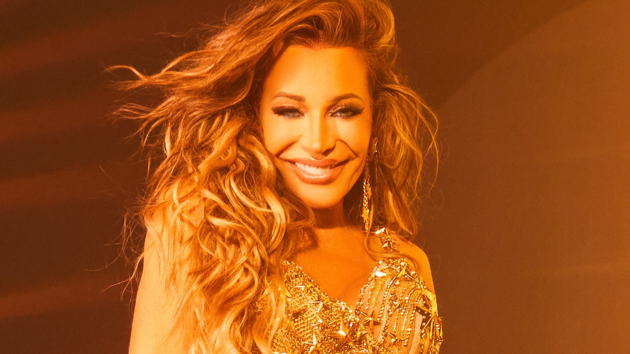 Win Tickets to See Taylor Dayne at Aura